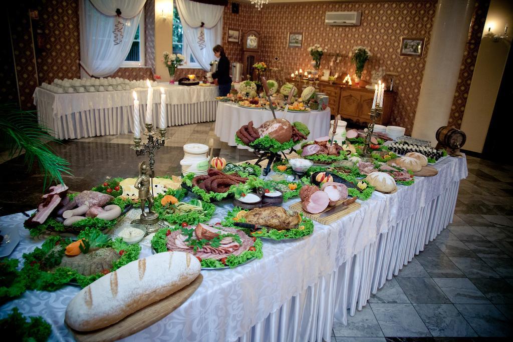 Willa Park Островец-Свентокшиский Экстерьер фото